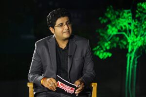 સત્યની શોધમાં નિર્ભય અવાજ: ન્યૂઝ એંકર કુશાગ્ર ભટ્ટની પ્રેરણાદાયી સફર